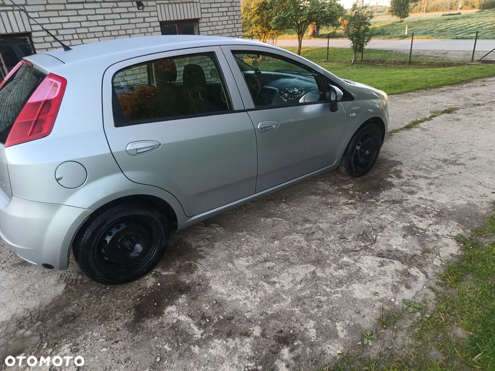 Fiat Grande Punto - 5
