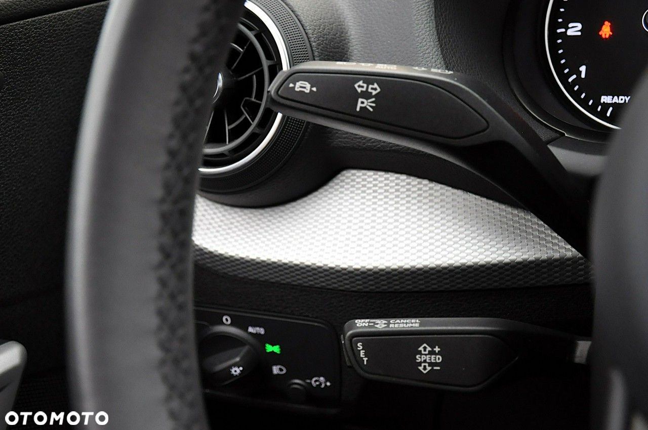Audi Q2 - 25