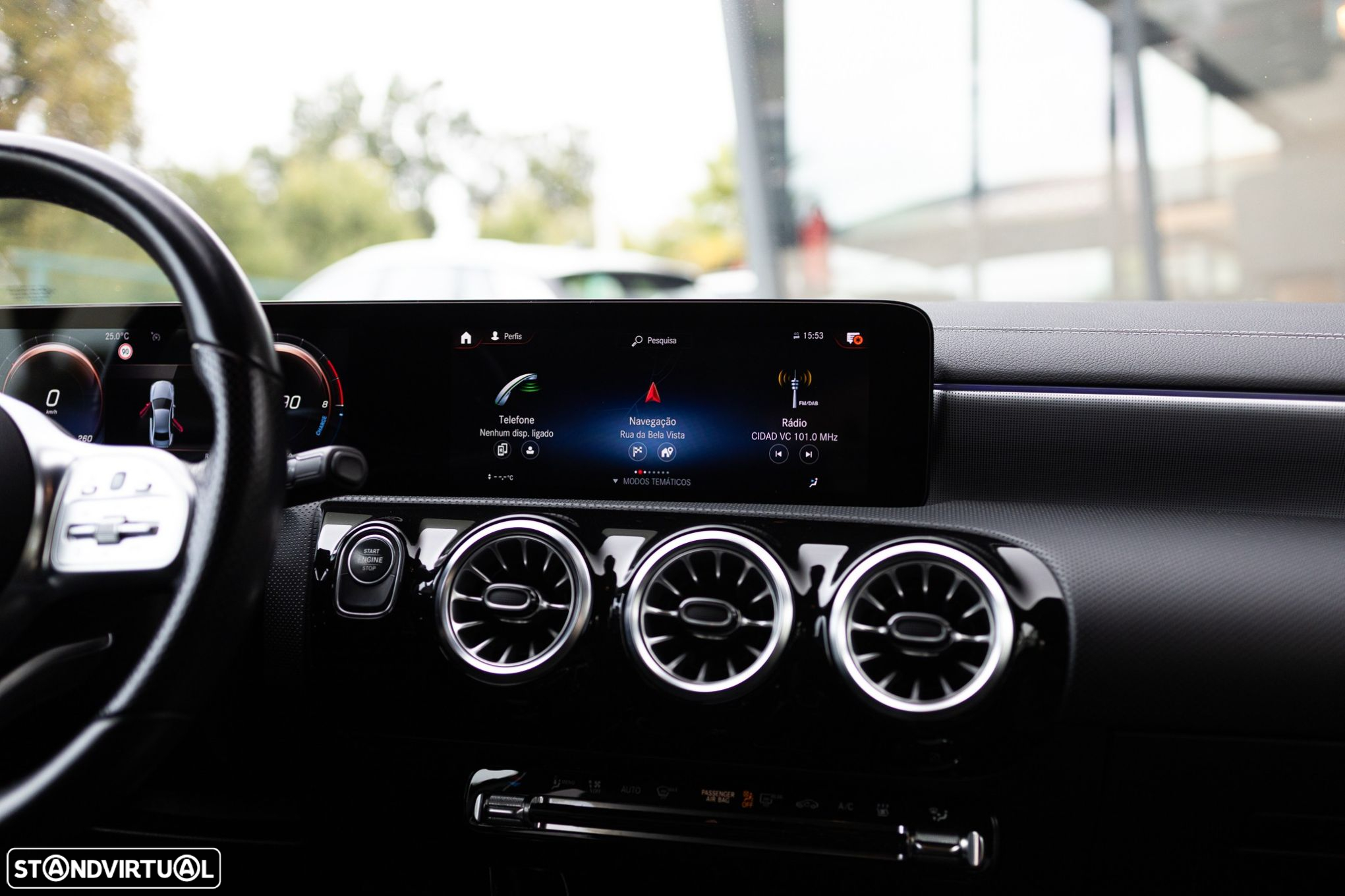 Mercedes-Benz A 250 Limousine e AMG Line - 26
