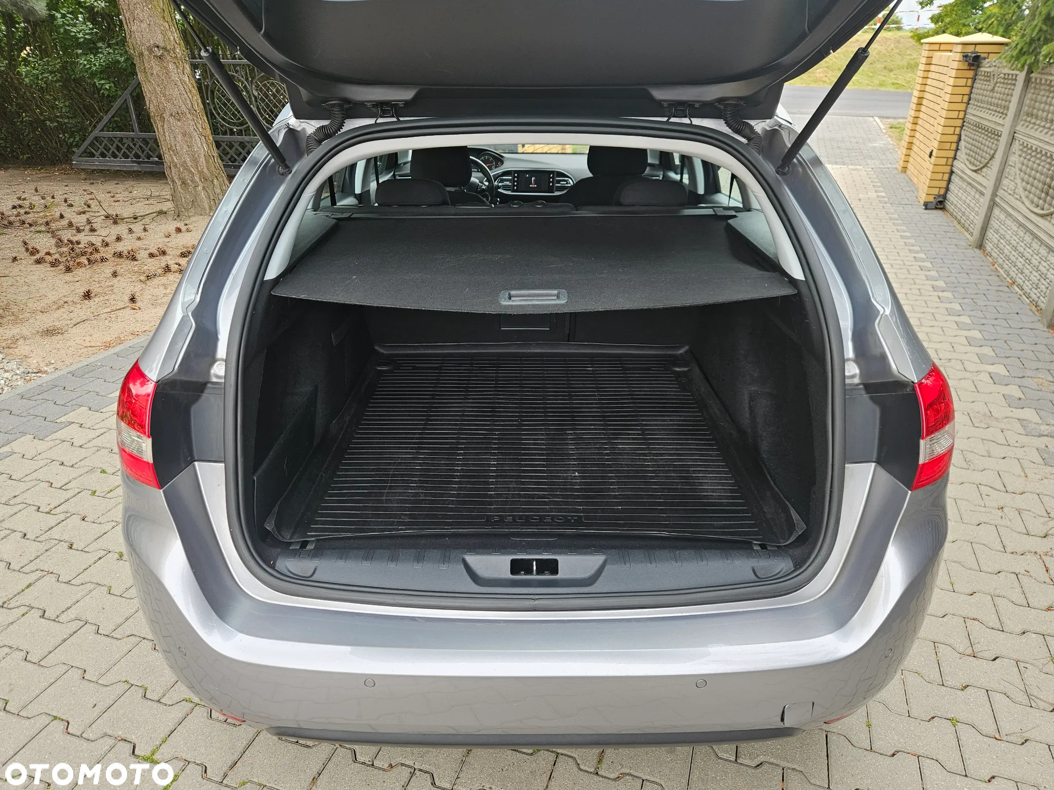 Peugeot 308 BlueHDi FAP 120 Stop & Start Allure - 9
