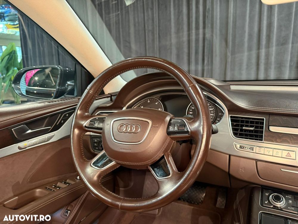 Audi A8 - 25