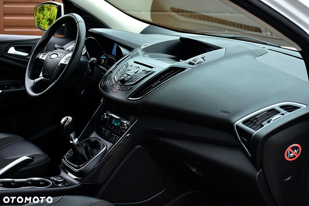 Ford Kuga 2.0 TDCi 4x4 Titanium - 32