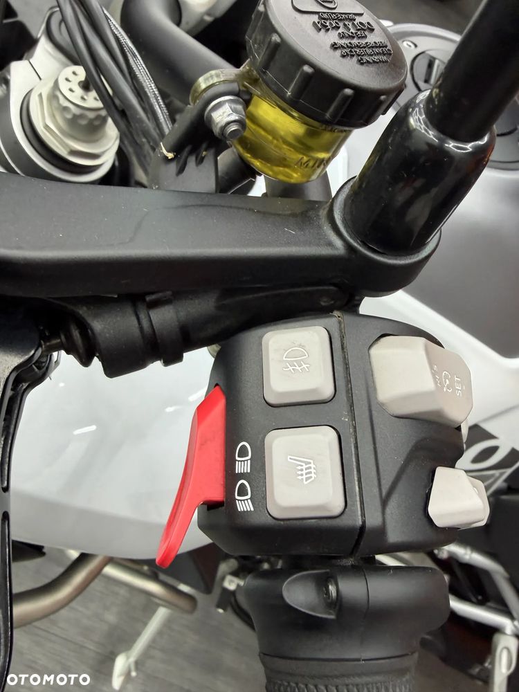 Triumph Tiger - 27