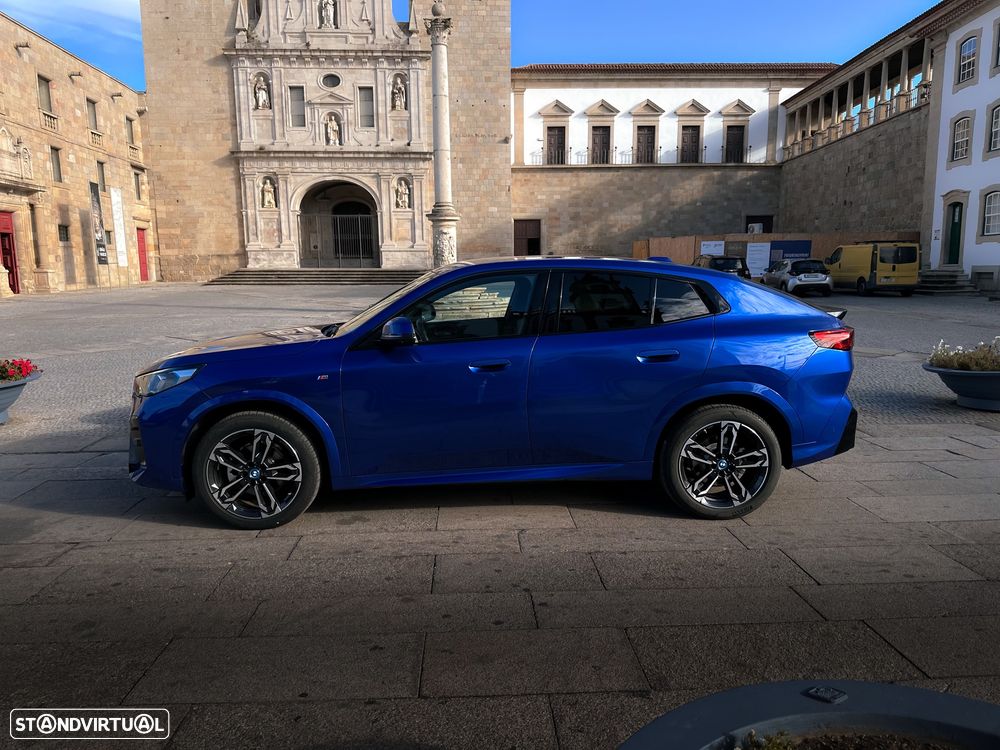 BMW iX2 - 4