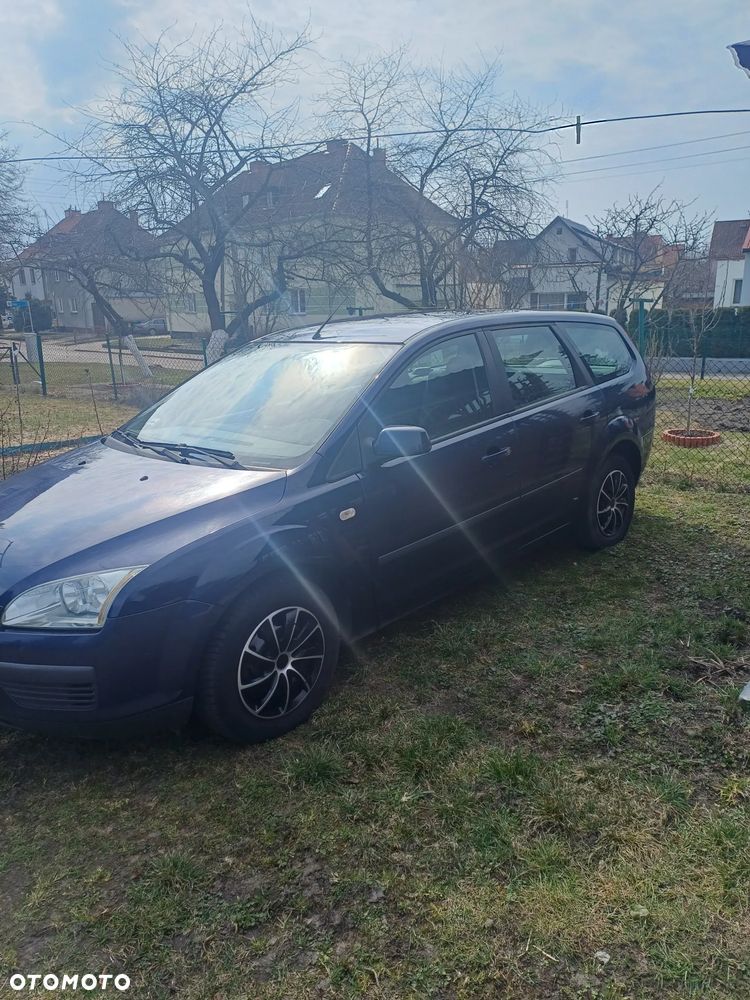 Ford Focus 1.6 TDCi Ambiente - 2