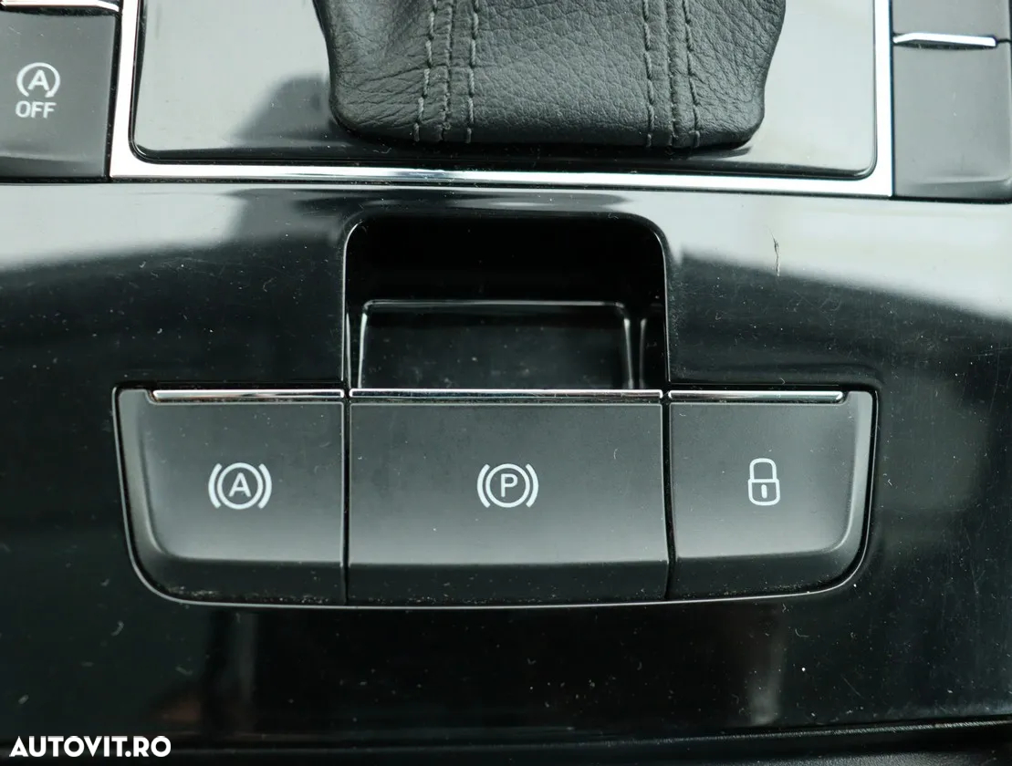 Skoda Superb 2.0 TDI DSG Ambition - 26