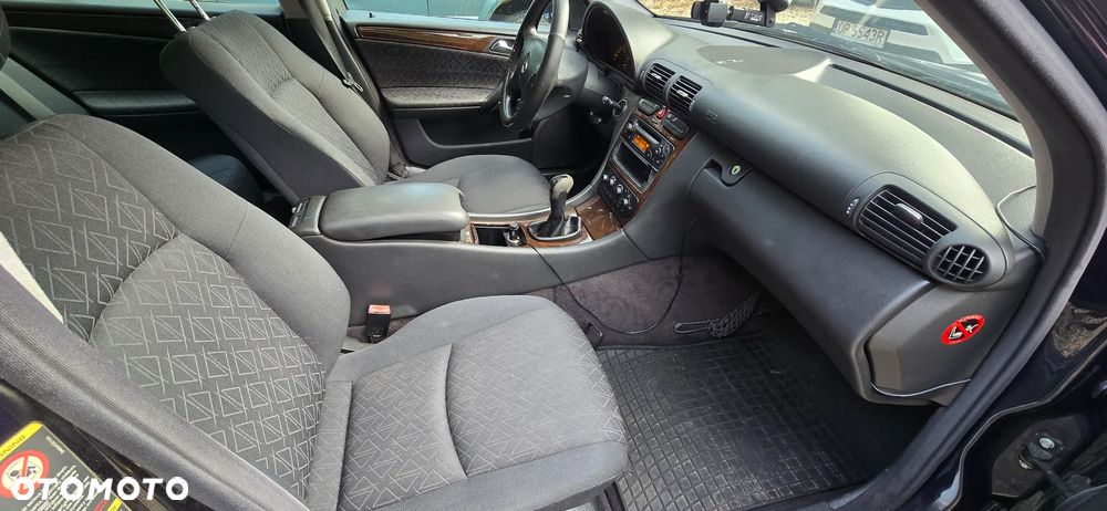 Mercedes-Benz Klasa C 270 CDI Avantgarde - 3