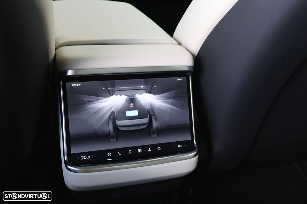 Tesla Model S Long Range AWD - 44