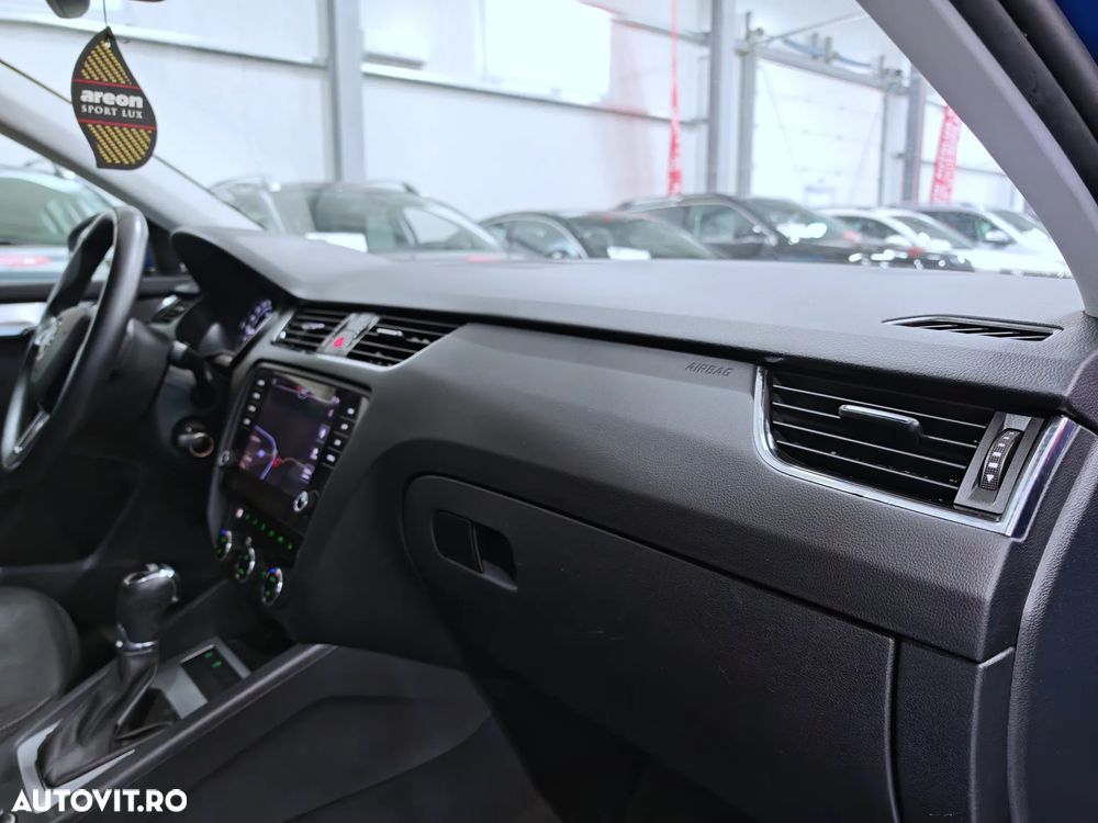 Skoda Octavia 1.6 TDI DSG Ambition - 12