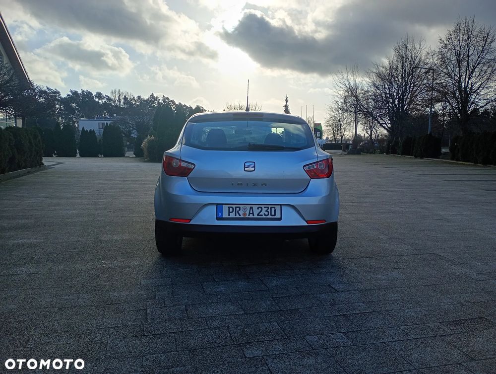 Seat Ibiza SC 1.6 16V Sport - 4