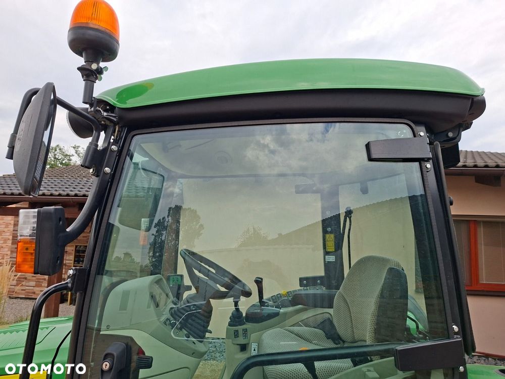John Deere 4049R 4X4 - 25