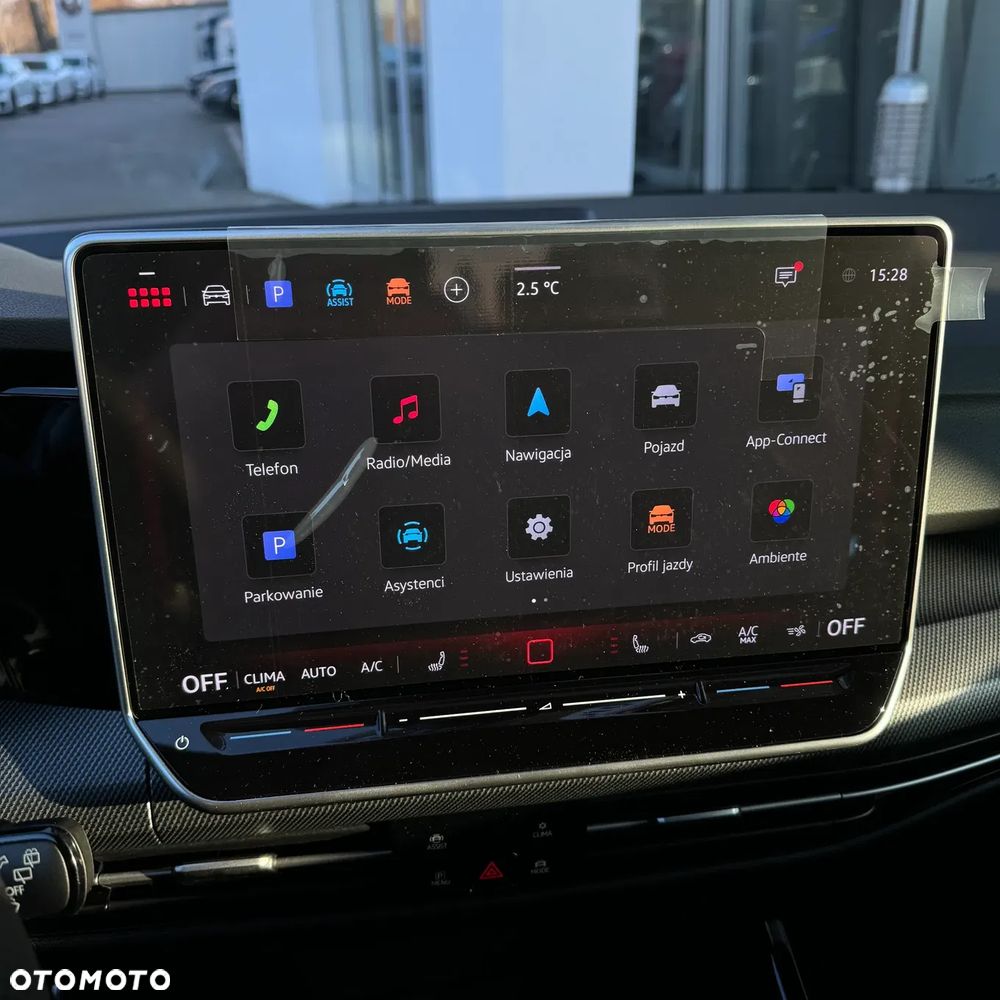 Volkswagen Golf - 25