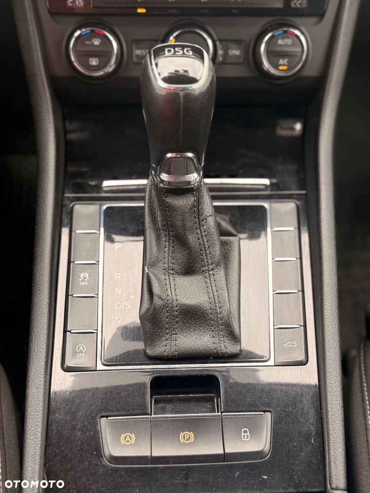 Skoda Superb 2.0 TDI Ambition DSG - 16