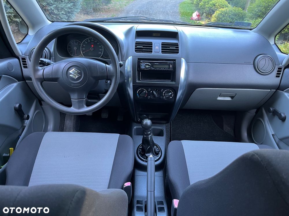 Suzuki SX4 - 15