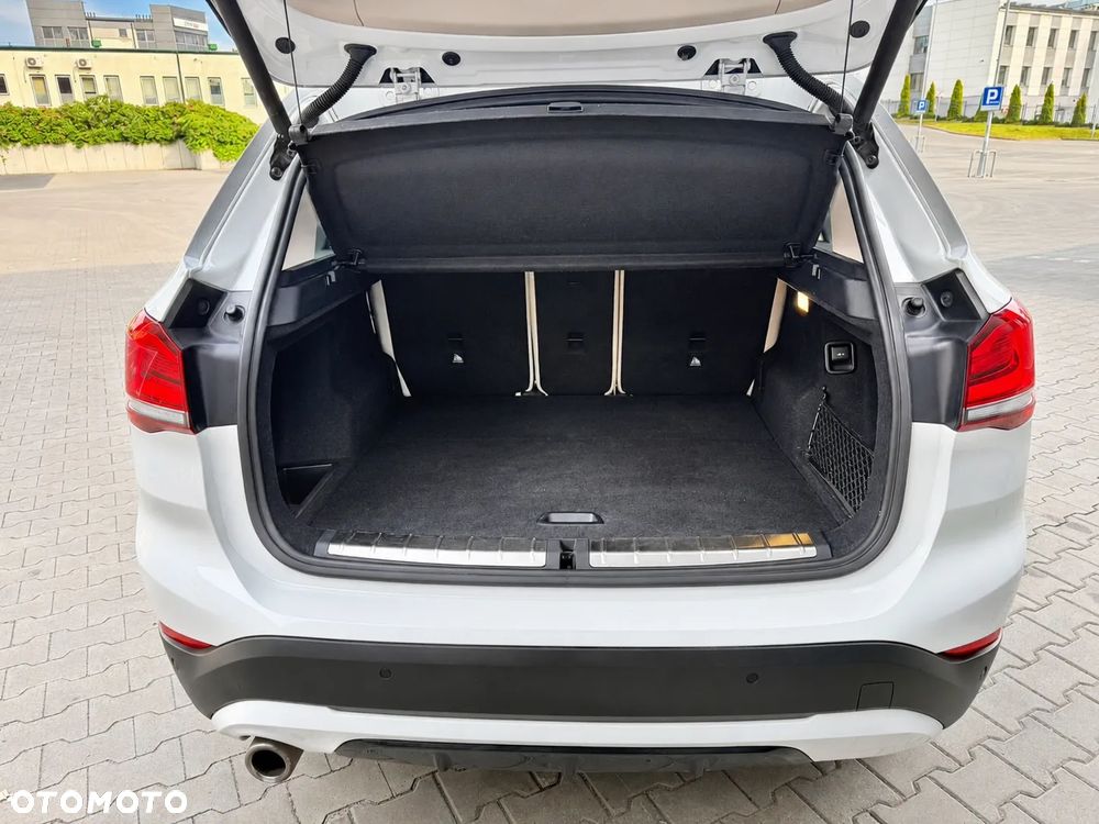BMW X1 sDrive18i Sport Line - 5