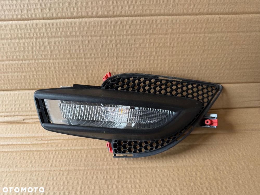 Kierunkowskaz prawy kratka zderzaka Opel Astra J IV OPC 13337863