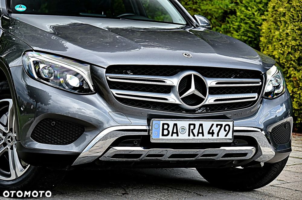 Mercedes-Benz GLC 250 4Matic 9G-TRONIC Exclusive - 12