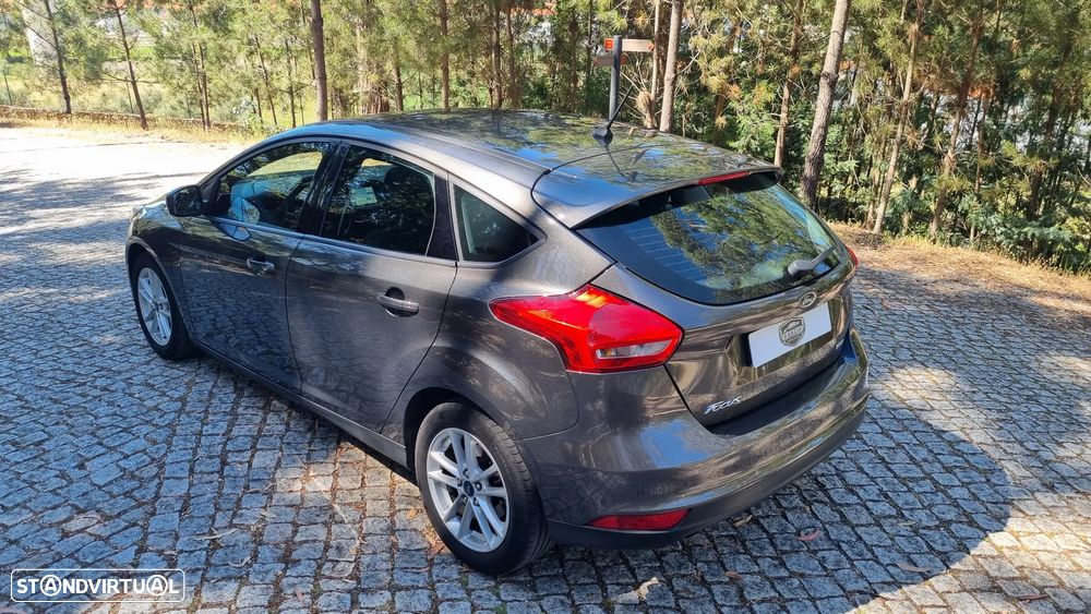 Ford Focus 1.0 EcoBoost Business - 5