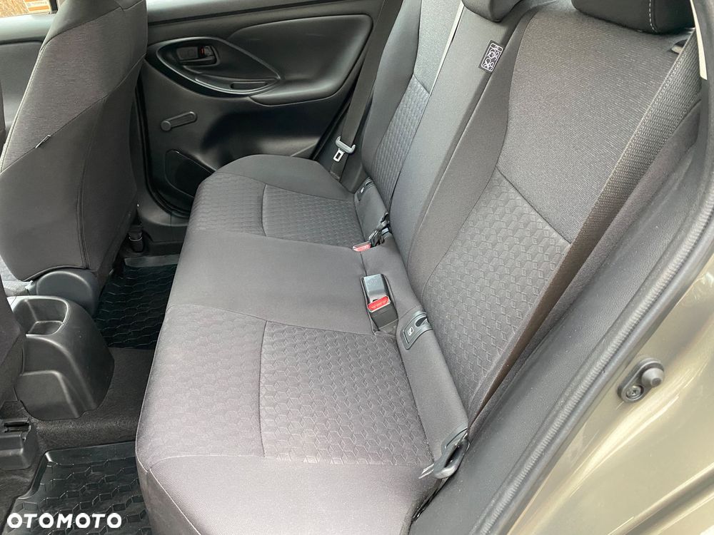 Toyota Yaris 1.5 Comfort - 13