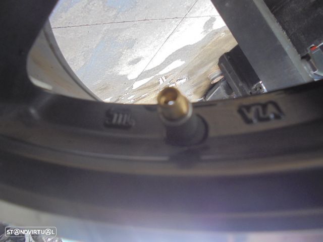 Jante Solta Jant360 BMW F31 2014 320D 163CV 5P CINZA 690KG 8.5Jx19 5X120 71.3MM - 6