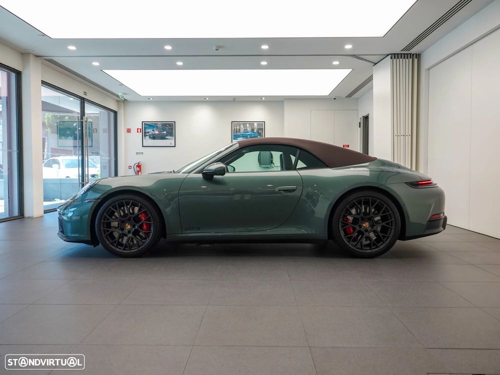 Porsche 911 (992) Carrera GTS - 2