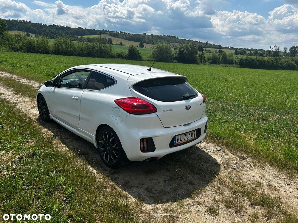 Kia Ceed - 3