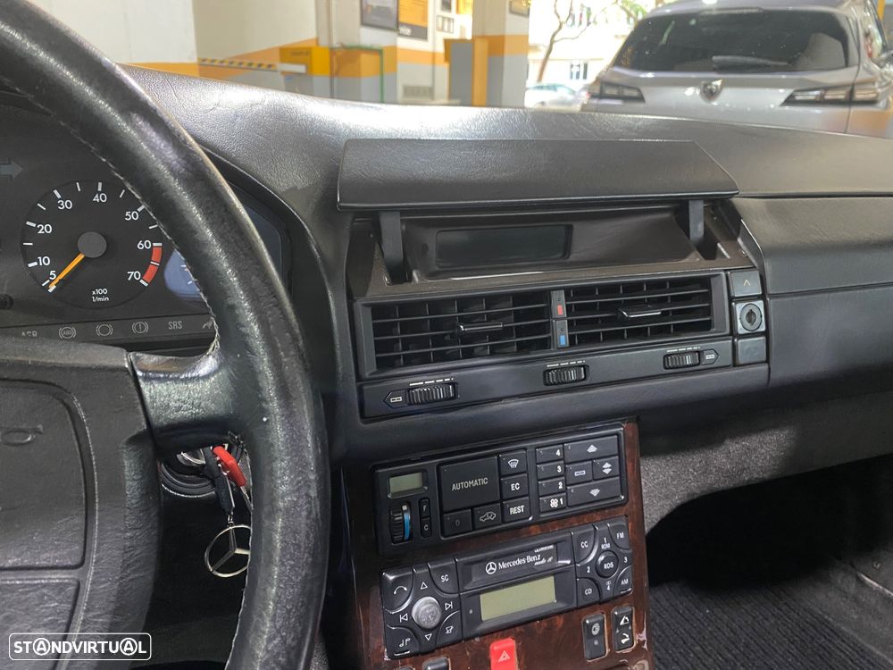 Mercedes-Benz SL 500 Standard - 16