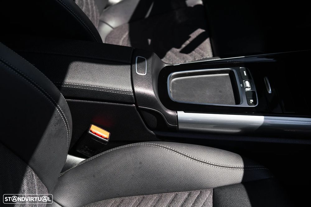 Mercedes-Benz GLA 250 e Progressive - 34