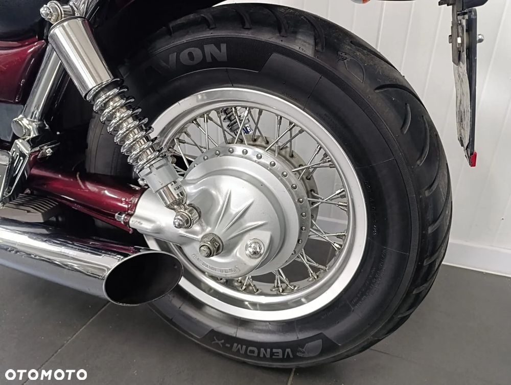 Suzuki Intruder - 13