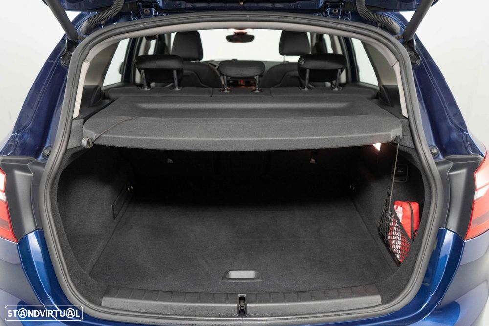 BMW 225xe Active Tourer Advantage - 12