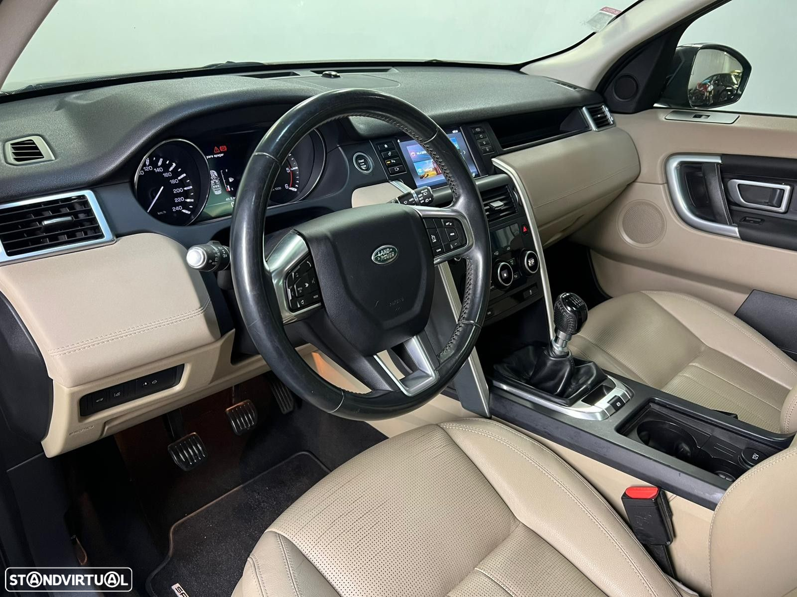 Land Rover Discovery Sport - 5