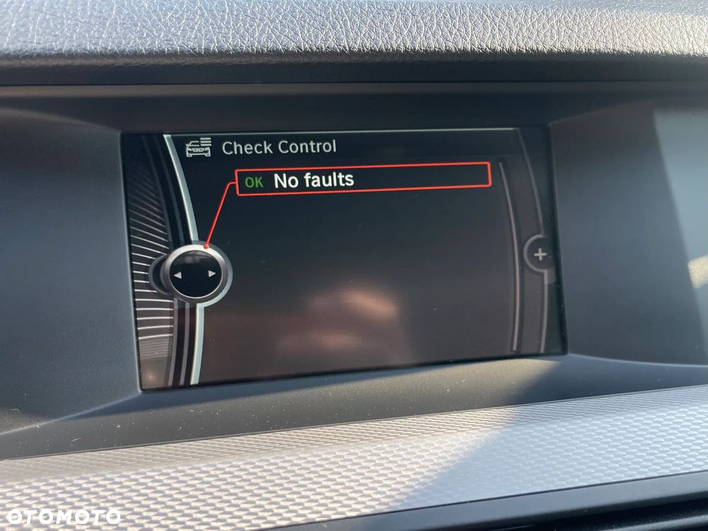 BMW Seria 5 520d Touring Sport-Aut - 17
