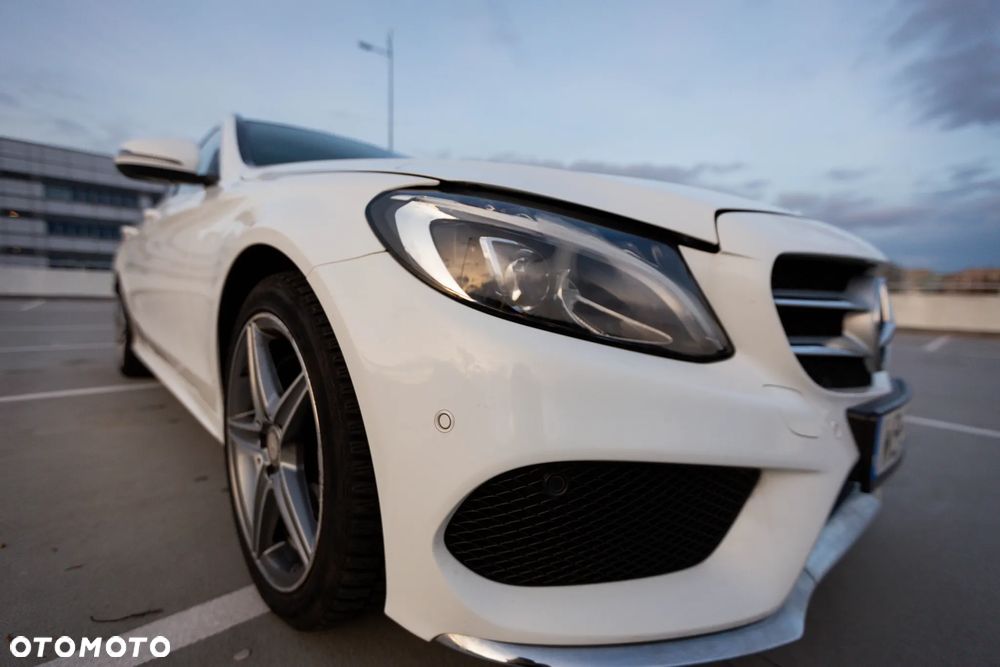 Mercedes-Benz Klasa C 200 4-Matic 9G-TRONIC - 12