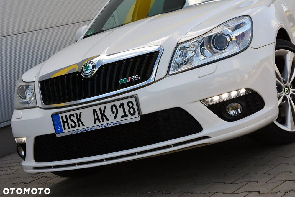 Skoda Octavia Combi 2.0 TSI RS - 15