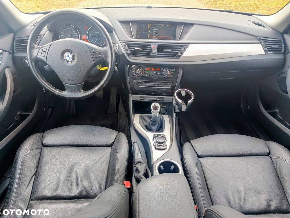 BMW X1 sDrive18d - 12