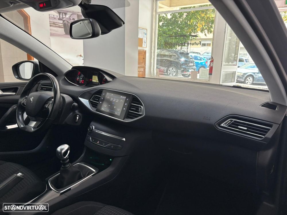 Peugeot 308 SW 1.5 BlueHDi Active - 11