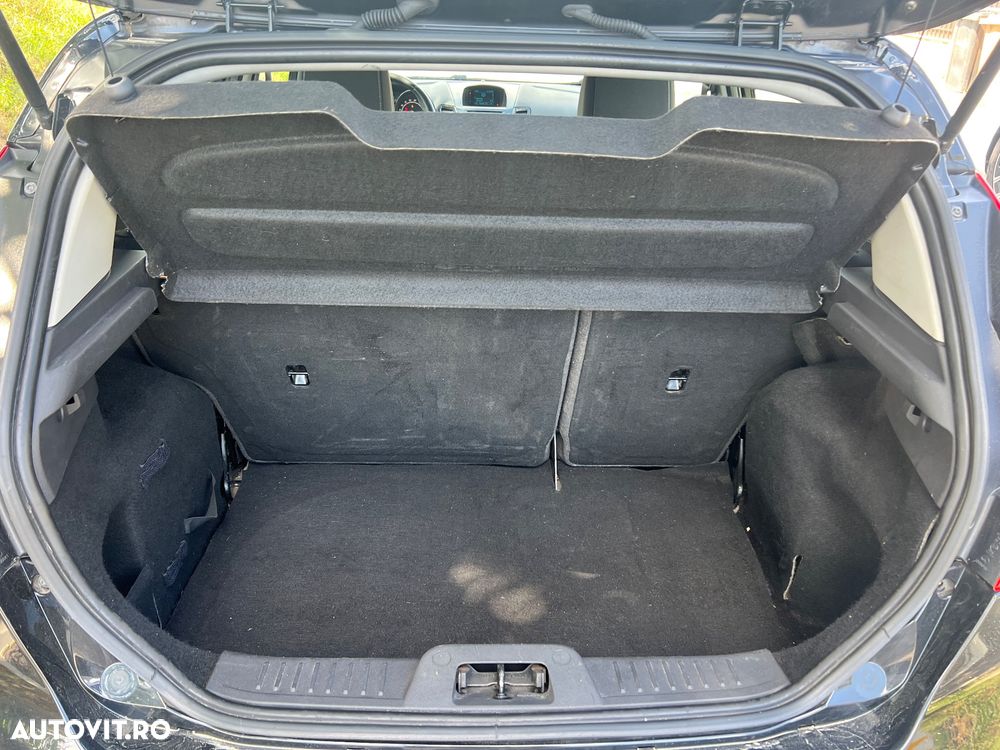Ford Fiesta 1.0 Trend - 11