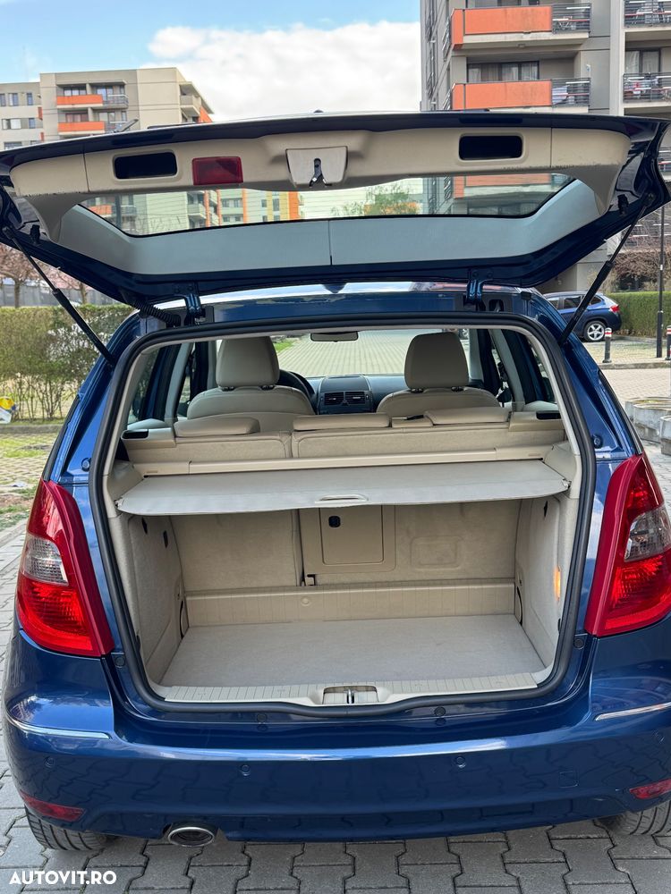 Mercedes-Benz A 180 CDI Autotronic Avantgarde Edition 10 - 16