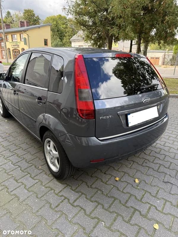Ford Fiesta - 5