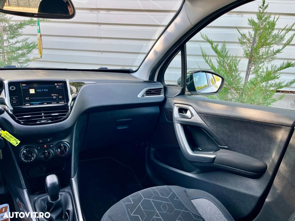 Peugeot 2008 - 14