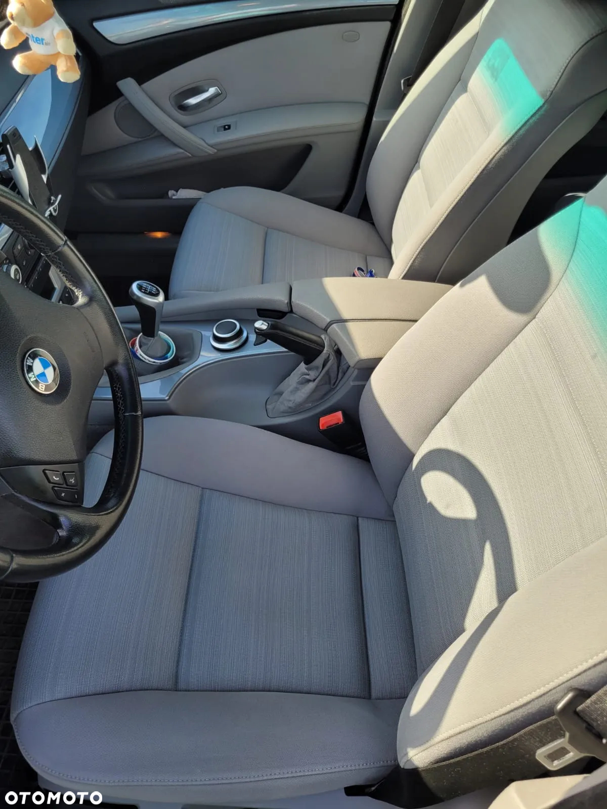 BMW Seria 5 525d - 12
