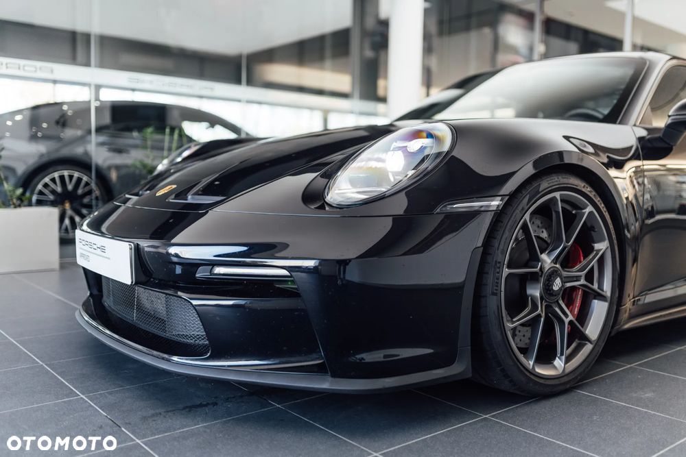 Porsche 911 GT3 Touring PDK - 36