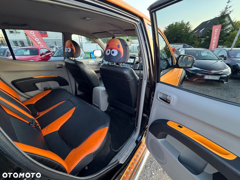 Mitsubishi L200 2.5 DID Summer Edition Sport - 30
