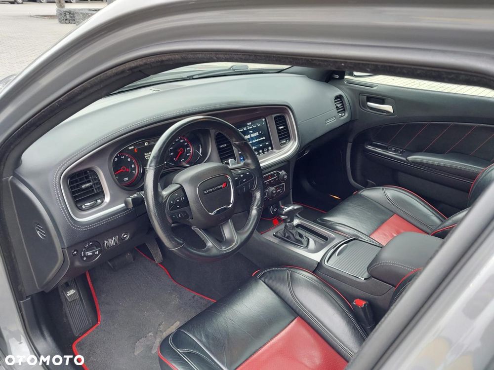 Dodge Charger 5.7 R/T - 10