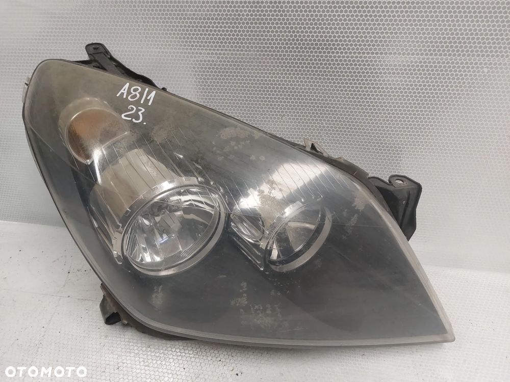 .  LAMPA PRZOD PRZEDNIA PRAWA OPEL ASTRA H - 1