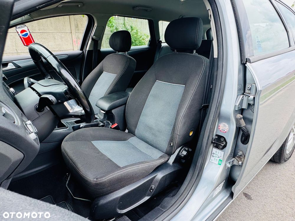 Ford Mondeo 1.6 Gold X - 9