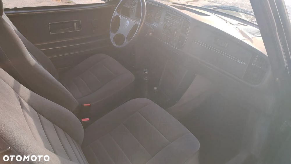 Saab 900 900i 2.1-16 - 12
