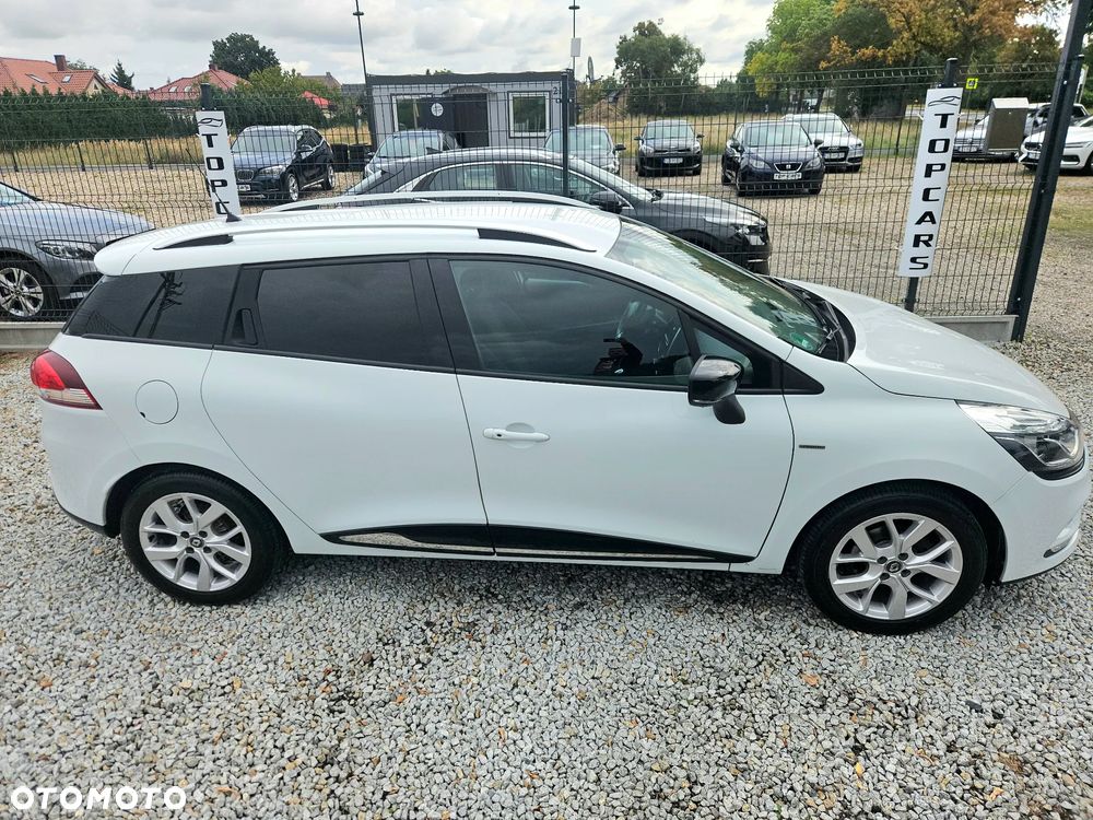 Renault Clio - 17