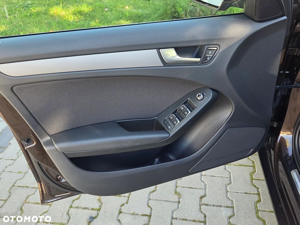 Audi A4 Avant 2.0 TDI DPF Ambition - 14