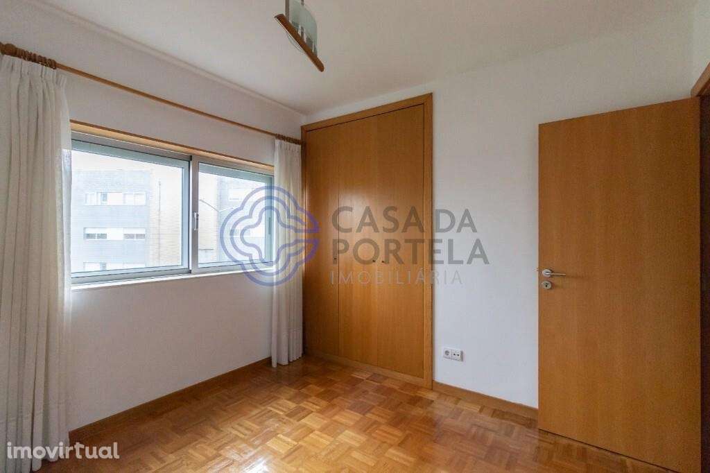 Andar - Moradia T3 , em São joao de Vêr , com Garagem fechada . - Grande imagem: 2/19